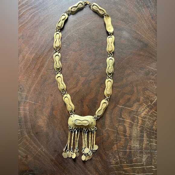 Vintage Gold Statement Necklace - Picture 6 of 6
